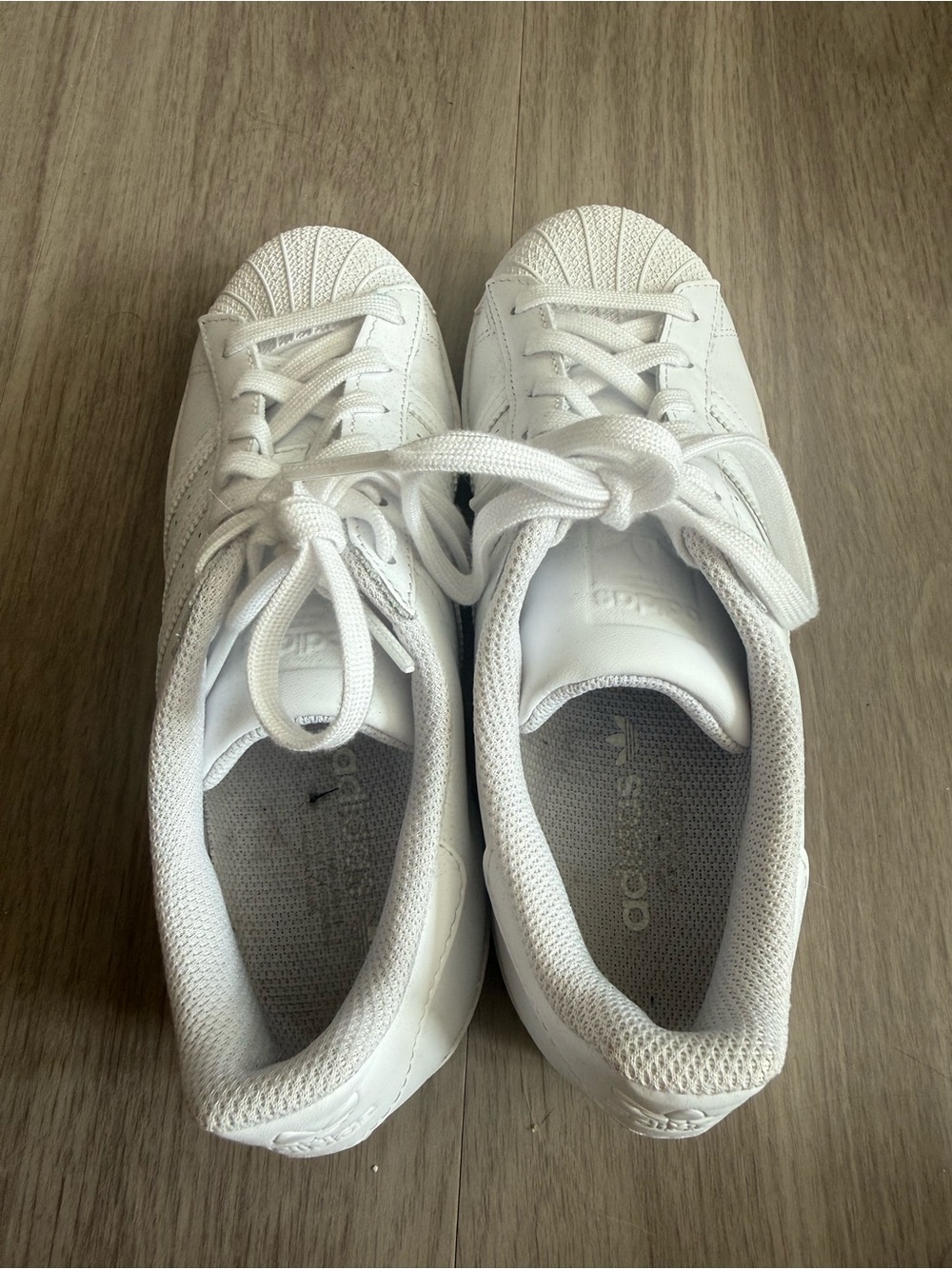 Adidas Superstar Women’s White Leather Shell Toe Sneakers Size 7 - Picture 5 of 7